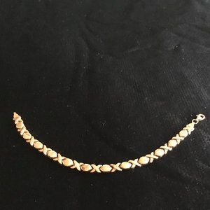 Hugs and Kisses Bracelet